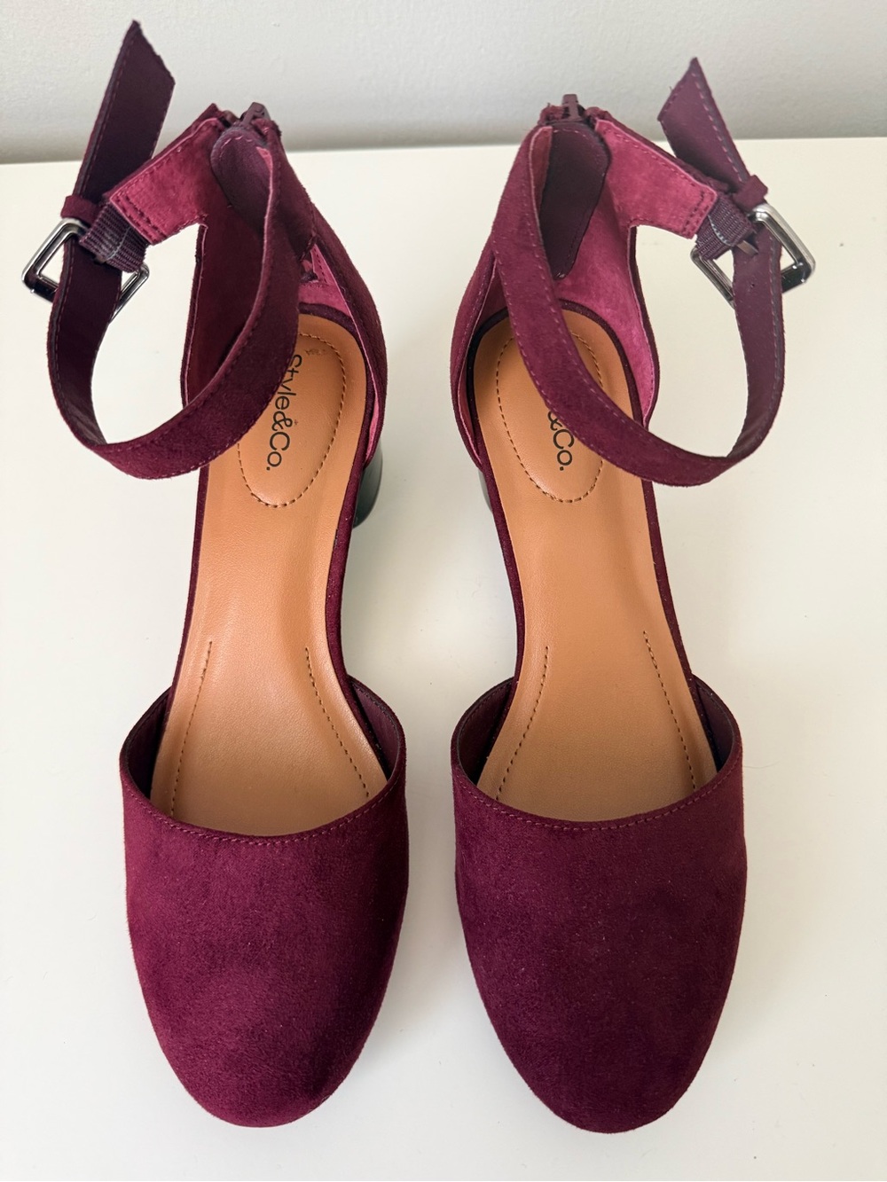 Style&CO Burgundy Sued Block Heel Size 7 Ankle Strap ZipClosed Toe Low Heel